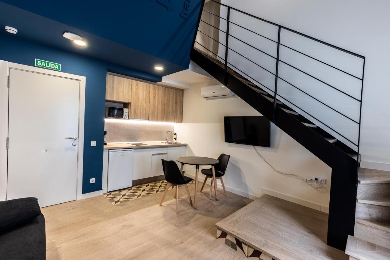 Apartamentos Turisticos De La Bernarda Caces Dış mekan fotoğraf
