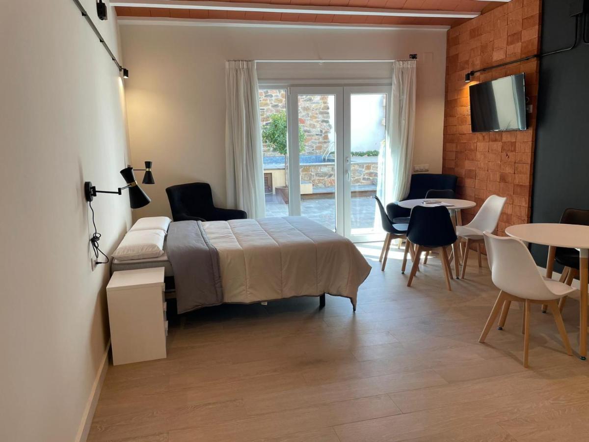 Apartamentos Turisticos De La Bernarda Caces Dış mekan fotoğraf